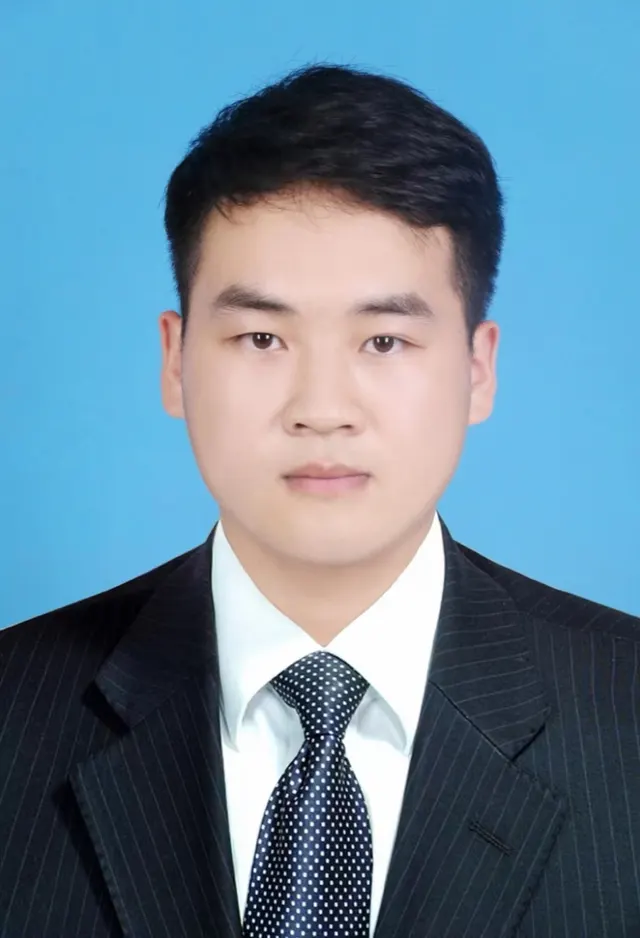 Photo of Yaning Feng